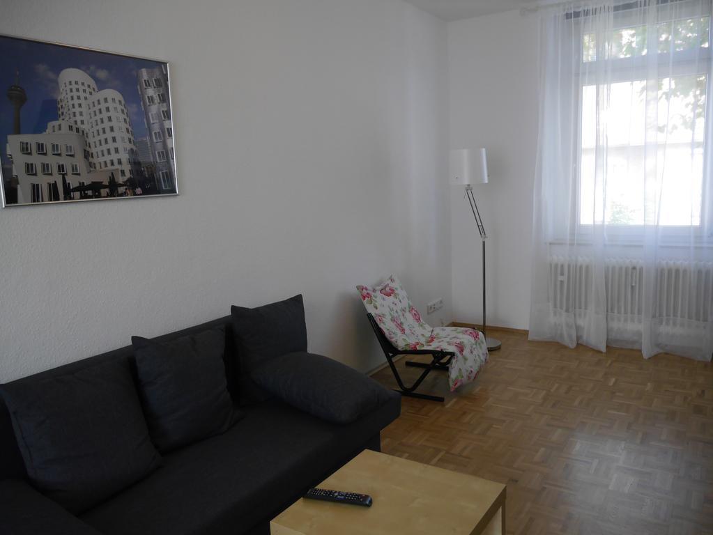 Schoene Ferien Und Messewohnung Naehe Duesseldorf Und Koeln 哈恩 外观 照片